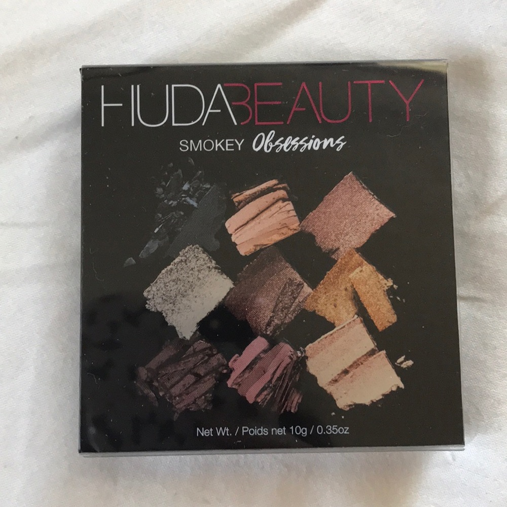 COPY - HudaBeauty Smokey obsessions Palette